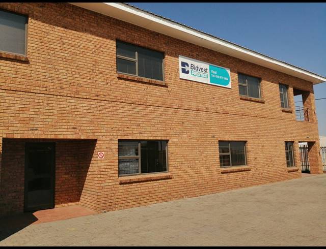 902M² BUILDING FOR SALE IN VAALPARK
